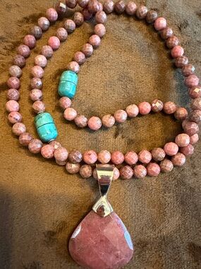 ✨ Jay King Desert Rose Rhodonite & Turquoise Necklace – New ✨✨(217)